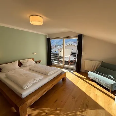 Bergblick Apartman *